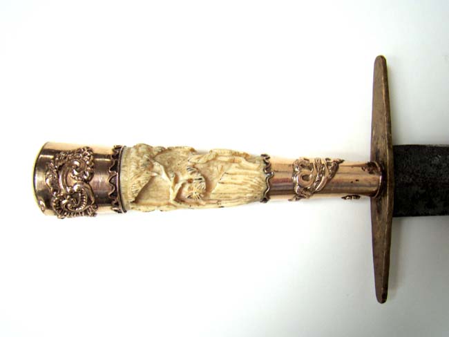 A Composite European 18th century Style hunting Knife  — image 2